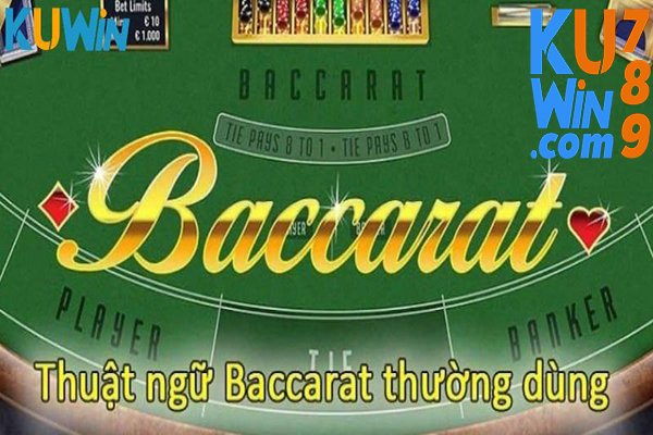 So sánh chơi KUwin baccarat trực tuyến và tại casino